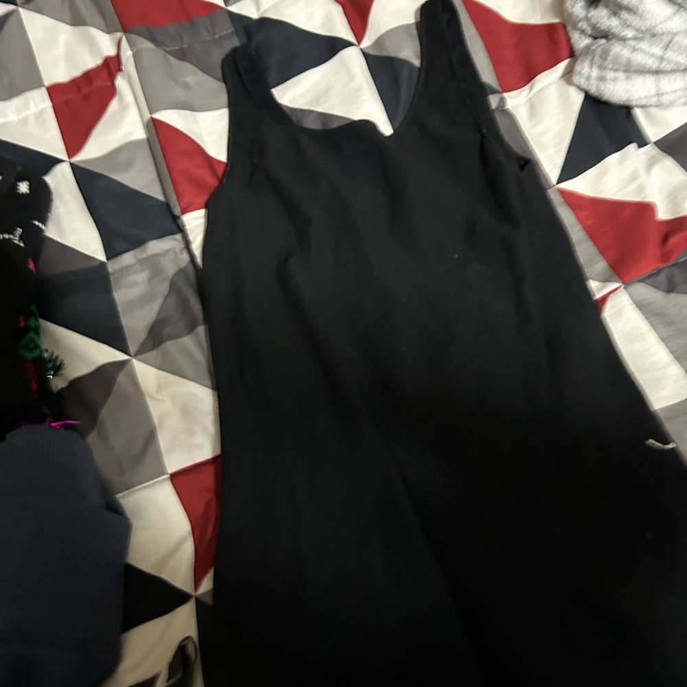 Tanks - Picture 4 of 4